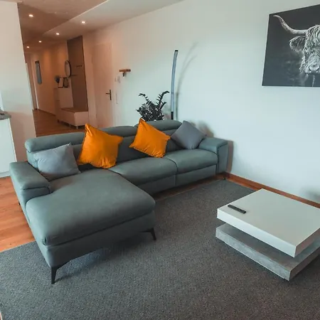 Apartment Steinablick Mit Grossem Balkon & Garage